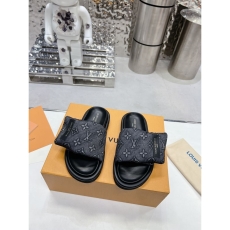 Louis Vuitton Slippers